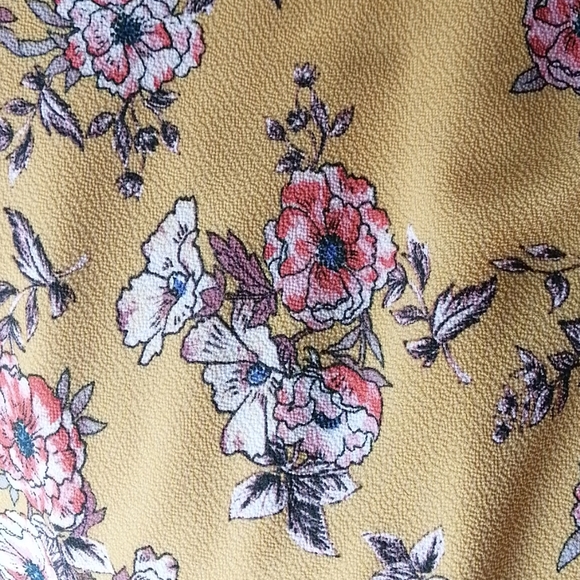 Floral Cold shoulder shift dress size small - Picture 2 of 4